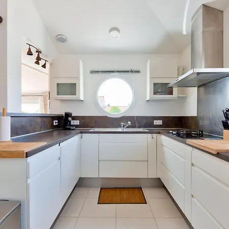 - 6 Personnes, Maison Piscine Le Fenouiller