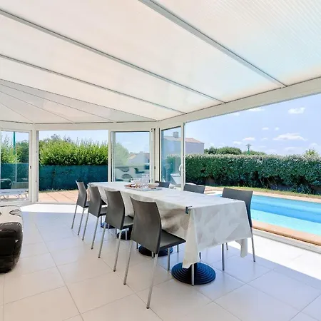 - 6 Personnes, Maison Piscine * Le Fenouiller