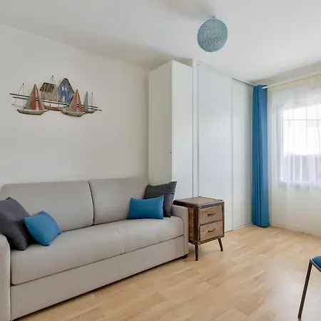 - 6 Personnes, Maison Piscine *