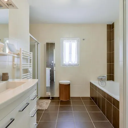 - 6 Personnes, Maison Piscine * Le Fenouiller