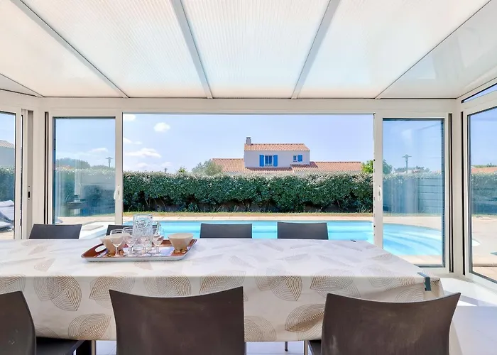 - 6 Personnes, Maison Piscine *